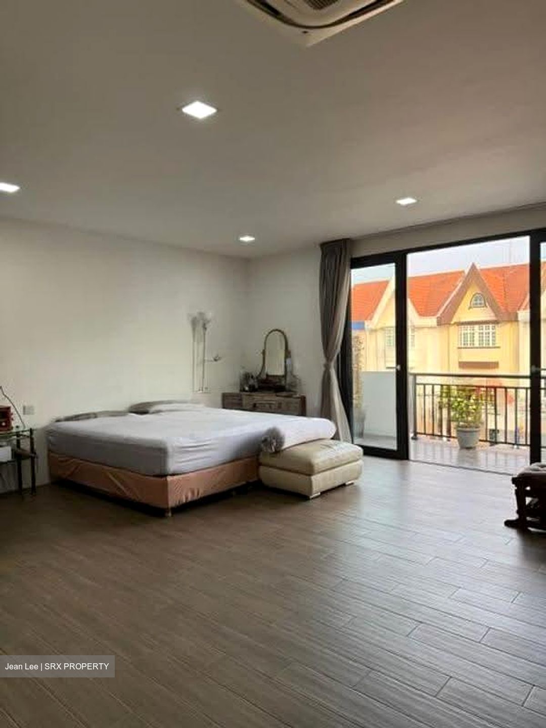 Lentor Villas (D26), Terrace #614378281